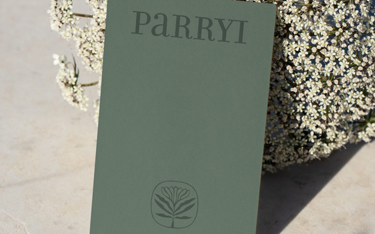 parryi-hero-shot-card-business-leo-basica-design